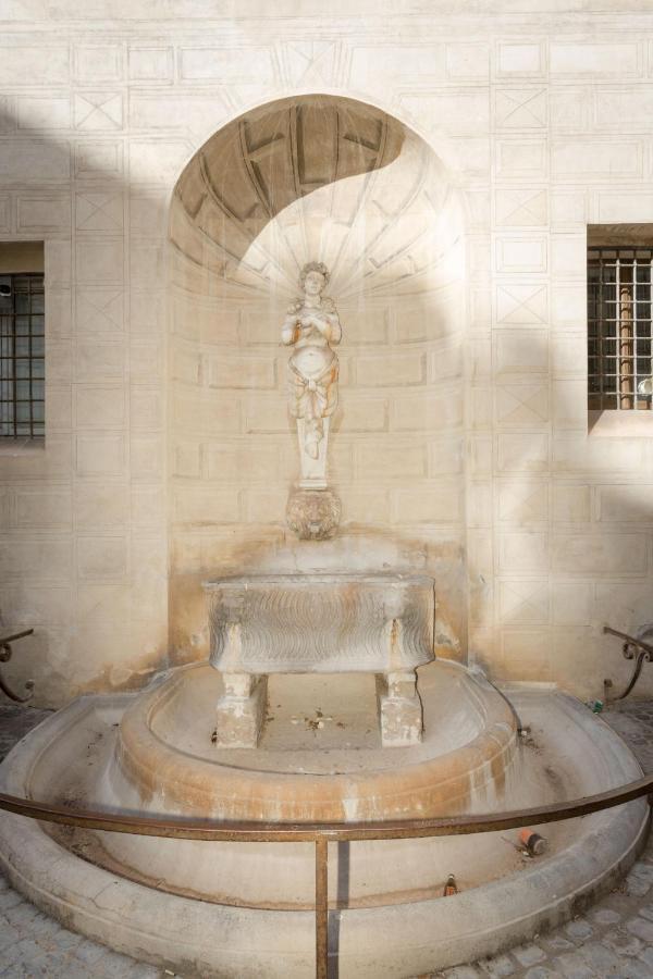 Roman Grotto Experience 5Pax المظهر الخارجي الصورة
